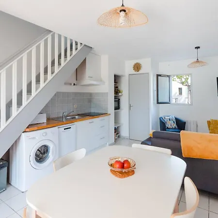 Duplex A Saint-pierre-la-mer - Parking, 2 Chambres, Terrasse - Fr-1-409a-24 *