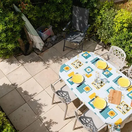 Duplex A Saint-pierre-la-mer - Parking, 2 Chambres, Terrasse - Fr-1-409a-24 *